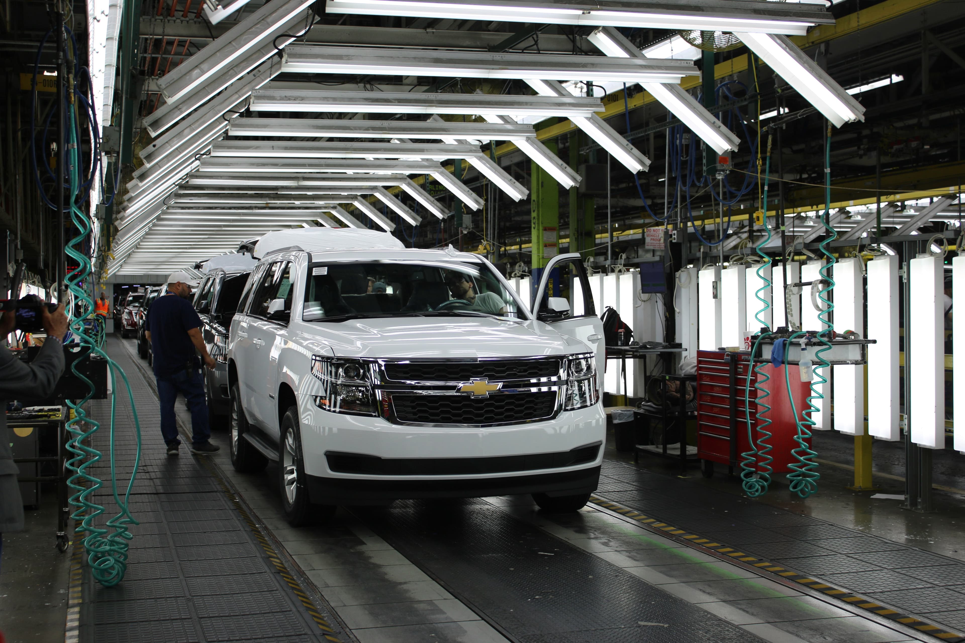 White Chevrolet Suburban